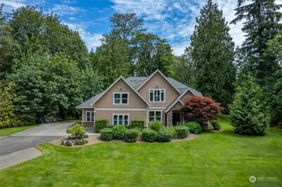 123 Main St, Woodinville, WA 98072